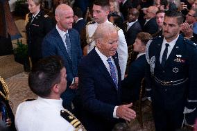 Biden Welcomes The University Of Connecticut Huskies Men - Washington