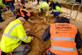 Archaeologists Discover New Bones - Waterloo