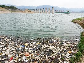 Three Gorges Reservoir Floating Objects