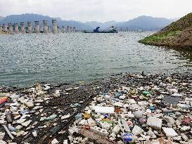 Three Gorges Reservoir Floating Objects