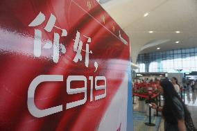 The First C919 Commercial Flight in Hangzhou