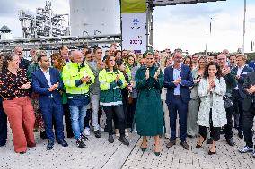 Queen Maxima Opens The FirstBio2Shipping Installation - Willp