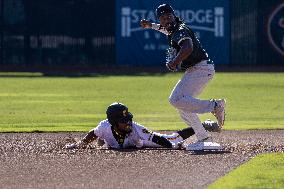 The Yolo High Wheelers (14) Beat The Oakland Ballers (4) In Pioneer Baseball League's Playoffs