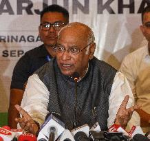 Congress Party President Mallikarjun Kharge News Conference In Srinagar