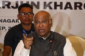 Congress Party President Mallikarjun Kharge News Conference In Srinagar