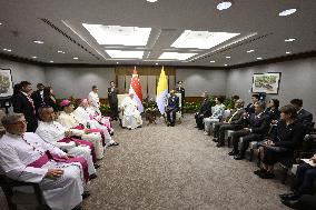 Pope Francis Welcomed In Singapour