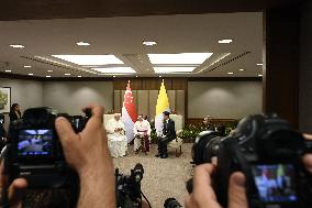 Pope Francis Welcomed In Singapour