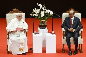 Pope Francis Welcomed In Singapour