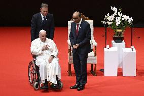 Pope Francis Welcomed In Singapour