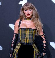 Taylor Swift At MTV Video Music Awards - NY