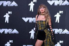 Taylor Swift At MTV Video Music Awards - NY