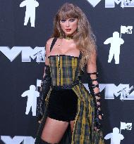 Taylor Swift At MTV Video Music Awards - NY