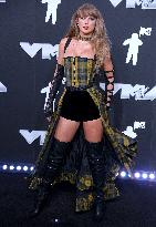 Taylor Swift At MTV Video Music Awards - NY