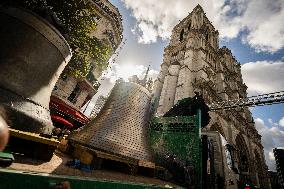 Eight Bells Return To Belfry Of Notre Dame - Paris