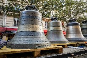 Eight Bells Return To Belfry Of Notre Dame - Paris