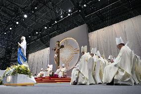 Pope Francis Leads A Mass - Singapore