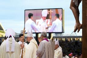 Pope Francis Leads A Mass - Singapore