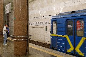 Traffic resumes between Demiivska and Lybidska metro stations in Kyiv