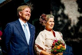 Dutch Royal Couple At 80 Years Of Freedom - Mesch