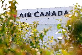 Air Canada At Toronto Pearson International Airport