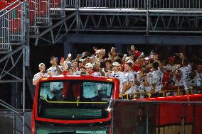 Diablos Rojos Celebrating The 17th  Championship