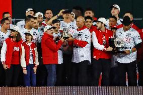 Diablos Rojos Celebrating The 17th  Championship