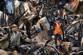 Huge Fire In Philippines Engulfed Nearly 800 Homes, Displacing Families