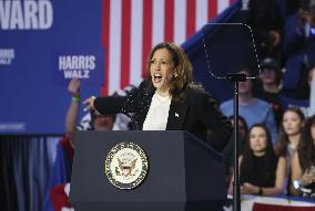 Harris at presidential campaign rally