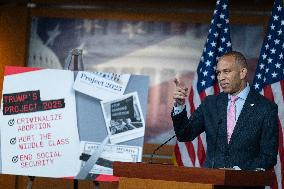 Hakeem Jeffries Gives Weekly Press Conference - Washington