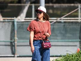 Jessica Alba Out - LA