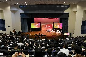 Pope Francis At Interreligious Meeting With Youth - Singapore