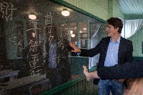 Trudeau Tours Chinese Canadian Museum - Vancouver