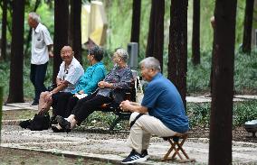 Postpone Retirement Age in China