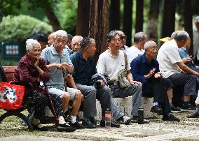 Postpone Retirement Age in China