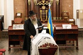 Memorial service for son of Ukraines Chief Rabbi in Kyiv