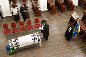 Memorial service for son of Ukraines Chief Rabbi in Kyiv