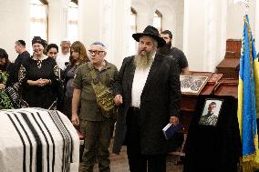 Memorial service for son of Ukraines Chief Rabbi in Kyiv