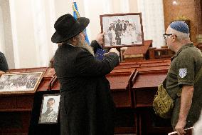 Memorial service for son of Ukraines Chief Rabbi in Kyiv