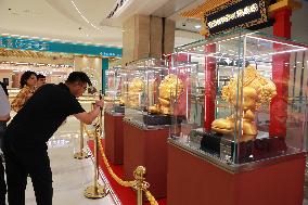 A Gold And Jewelry Shop in Xi 'an