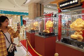 A Gold And Jewelry Shop in Xi 'an