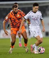 Al-Sadd SC v Umm Salal SC - Ooredoo Qatar Stars League Qatar