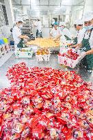 Handmade Mooncakes Production in Bijie