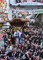 Float-pulling festival in Osaka