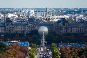 Parade Of French Athletes From Arc de Triomphe - Paris