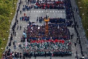 Parade Of French Athletes From Arc de Triomphe - Paris