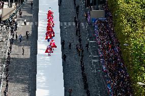 Parade Of French Athletes From Arc de Triomphe - Paris