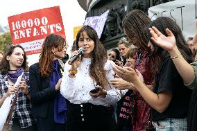 Demonstration In Support Of Gisele Pelicot - Paris