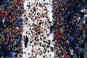 Parade Of French Athletes From Arc de Triomphe - Paris