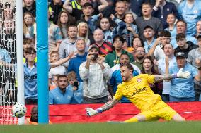 Manchester City FC v Brentford FC - Premier League