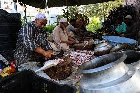 Daily Life In Kashmir